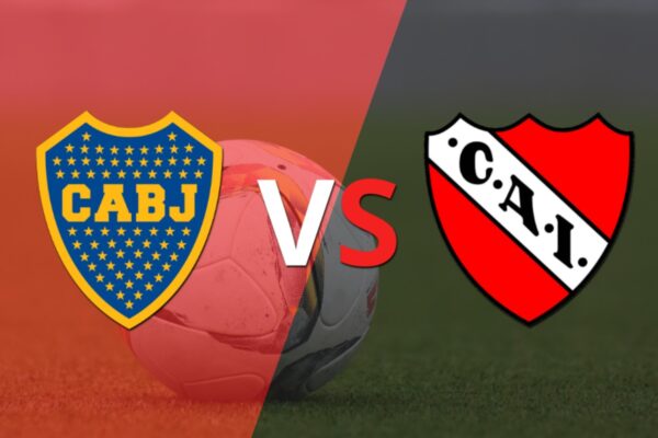 Encuentro apasionante: Boca Juniors vs. Independiente en el terreno de juego